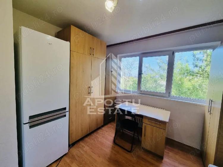 Inchiriez,pe termen lung vand garsoniera - 1