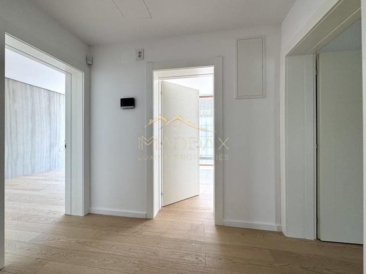 Vila cu 6 camere *575mp* / 12 locuri parcare // Pipera- Iancu Nicolae - 22