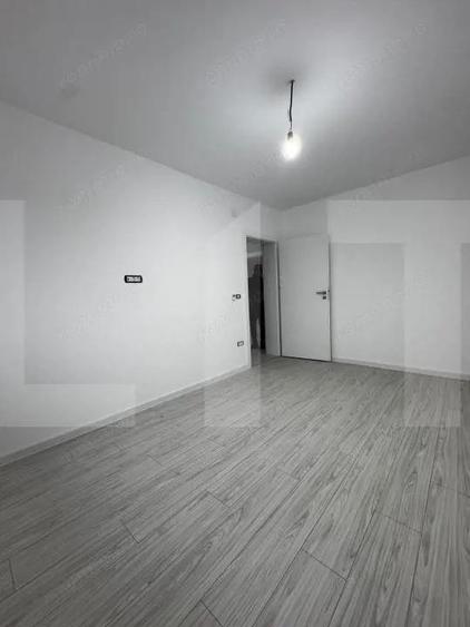 Casă cu 4 camere cu Teren 650 Mp în Peciu Nou