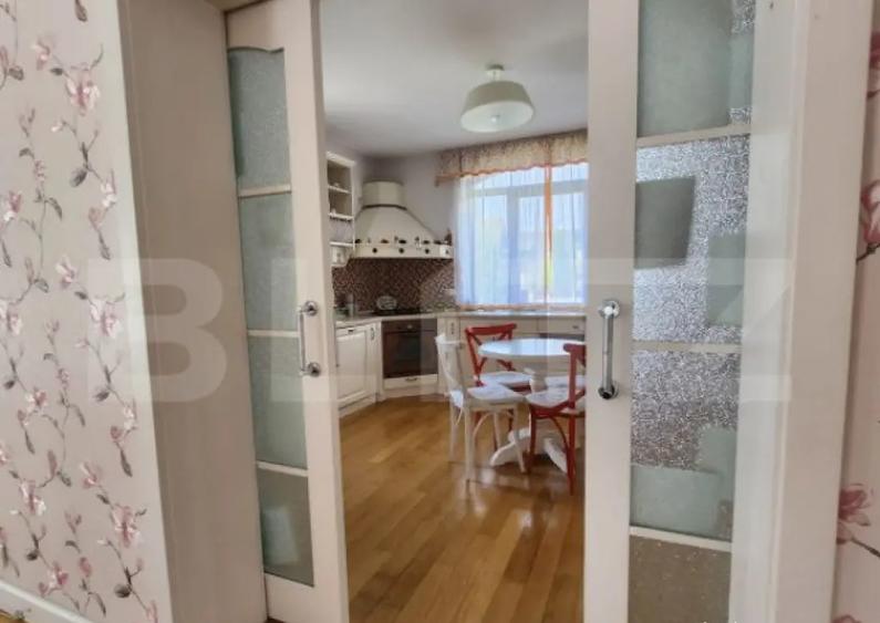 Vila Exclusivista , 300mp utili si teren de 1300mp, Santan - 5