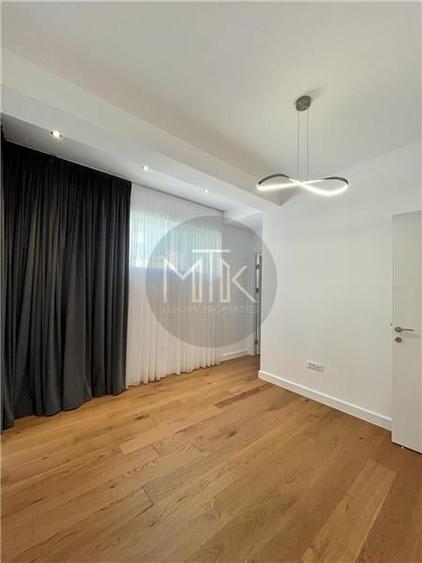 EXCLUSIV | SCOALA AMERICANA - Complex cu PISCINA | Pipera - Vila Duplex / 327 MP - 30