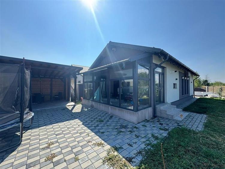 Casa caramida , an 2021 , de vanzare in Focsani Nord - Livada - 3