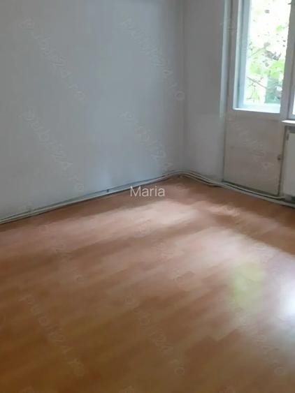 Vand ap 4 camere,et 1 ,80 m2, 115.000 eur Vand ap 4 camere,et 1 ,80 m2, 115.000 eur