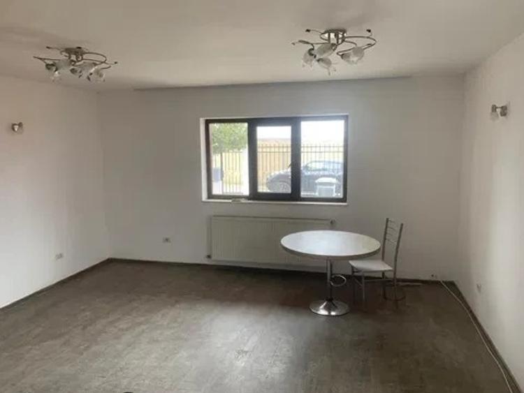 Duplex cu 4 camere cu Teren 150 Mp în Tătărași