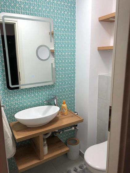 Apartament cu 3 camere decomandat, mobilat în Tineretului