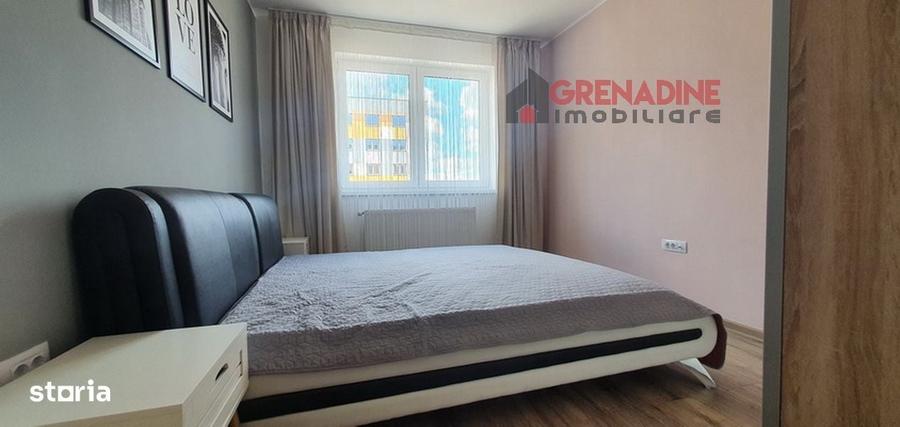 Apartament cu 2 camere decomandat în Tractorul