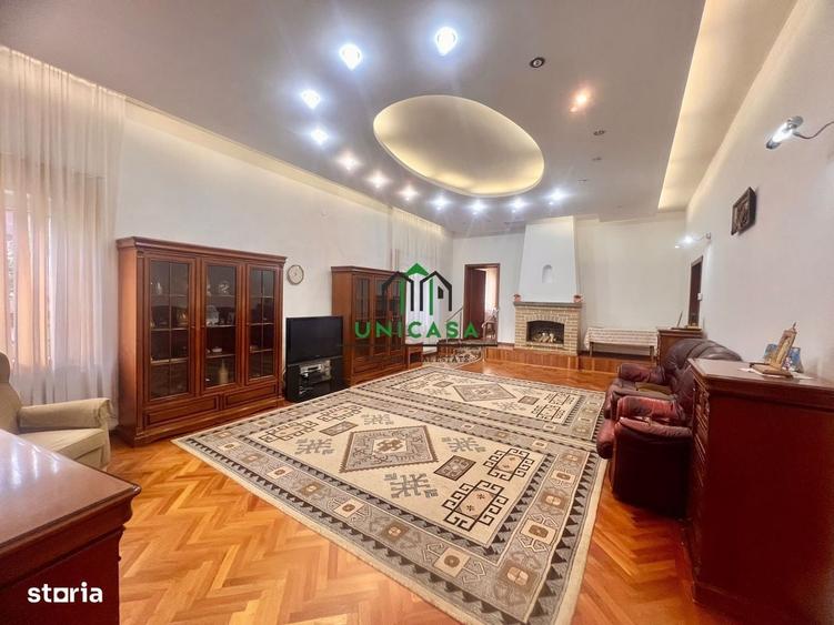 Casă cu 4 camere în Poenari