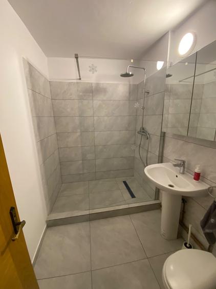 Apartament cu 2 camere decomandat în Calea Călărașilor