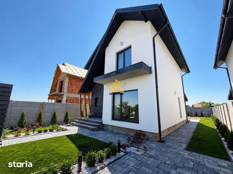 Casă cu 4 camere cu Teren 400 Mp în Domnești