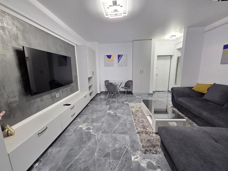Apartament cu 2 camere semidecomandat în 13 Septembrie