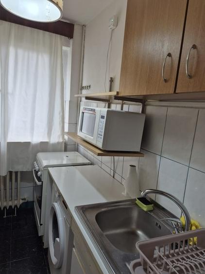 Apartament cu 2 camere decomandat în Militari