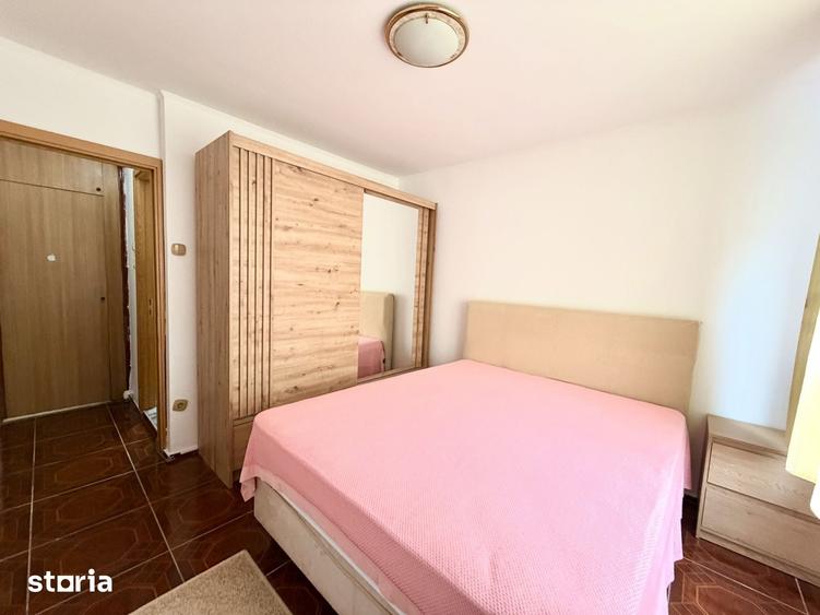 Apartament cu 3 camere semidecomandat în Pantelimon