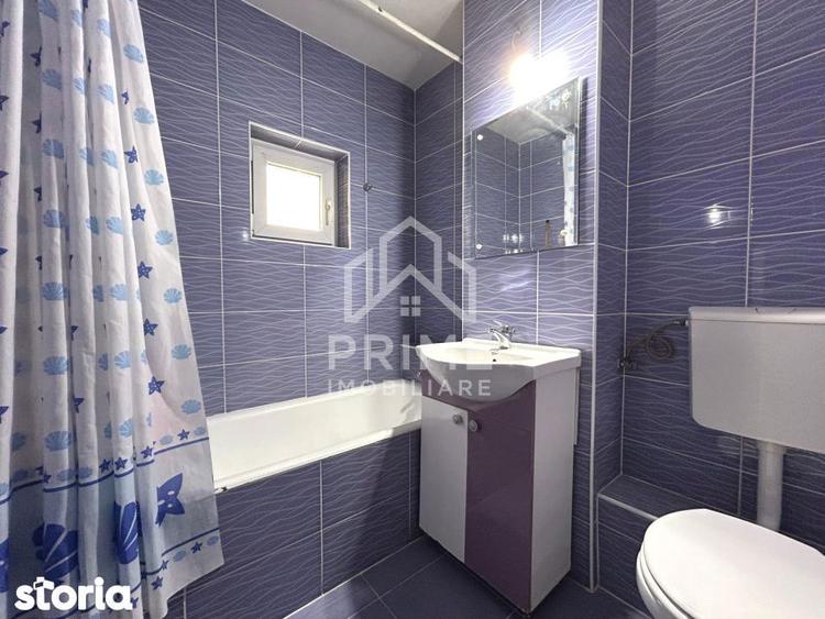 Apartament cu 3 camere decomandat în Cetate