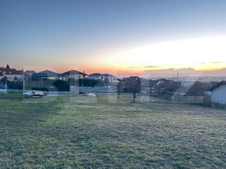 Teren Construcții intravilan de 2356 mp, în Oncea