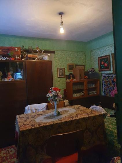 Casă cu 3 camere în Gogoșari