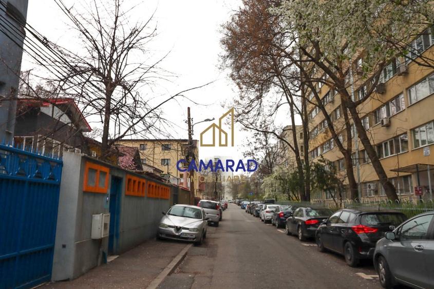 Apartament cu 3 camere decomandat, mobilat în Basarabia