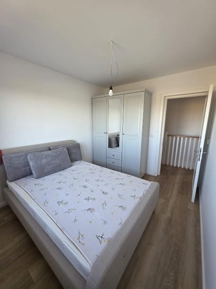 Casă individuală cu 4 camere cu Teren 491 Mp în Șimnicu de Sus