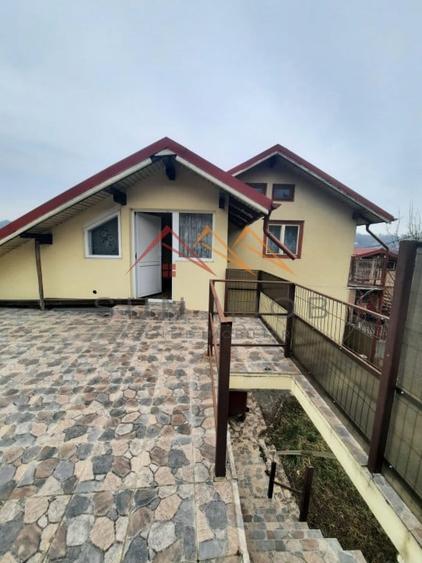 Vila 7 camere, an 1984, garaj, terasa, teren 604 m2, Poiana Campina,PH - 3