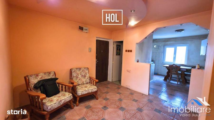 Apartament spa?ios 3 camere Vulcan, Zona Dinca | 75 mp | Etaj 3 - 5
