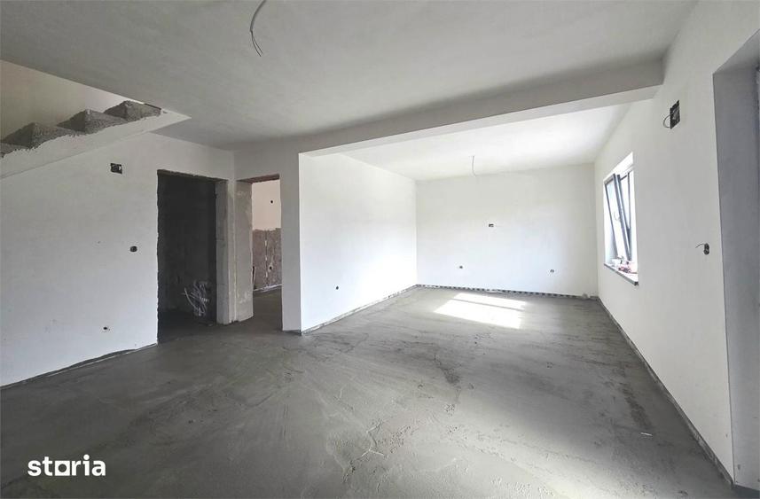 Capat CUG Vila moderna 4 camere 2 bai Lunca Cetatuii - 13