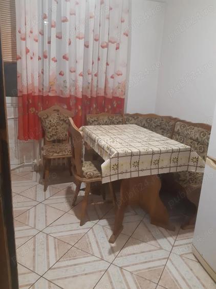 De vinzare Garsoniera zona Paco Gara