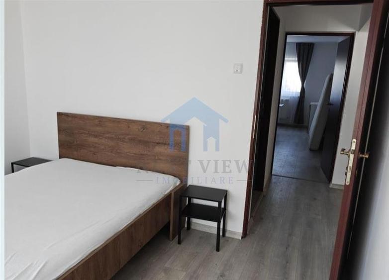 Apartament 2 camere, The Office - 1