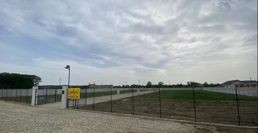 Ciolpani adiacent  DN1 parcele  teren 500 mp toate utilitati gard - 5