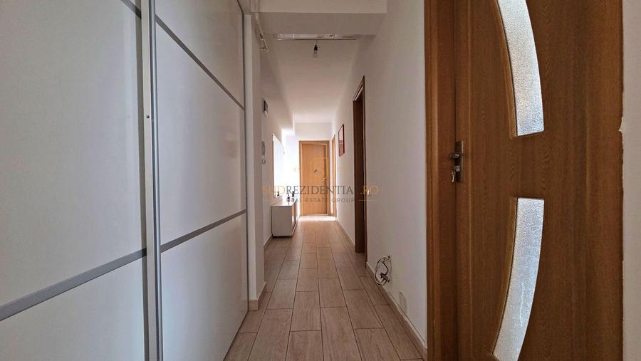 Apartament 3 camere de vanzare, decomandat, Aparatorii Patriei, Sect 4 - 7