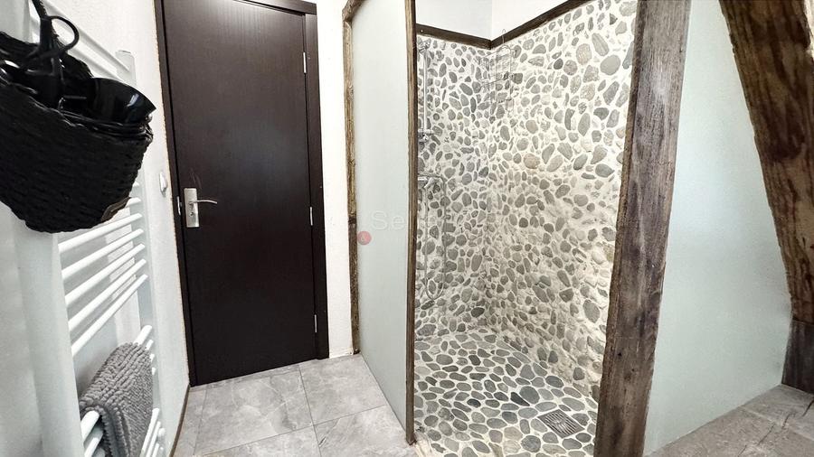 Investitie in Centrul Istoric: Apartament + Pivnita (Crama) - 15