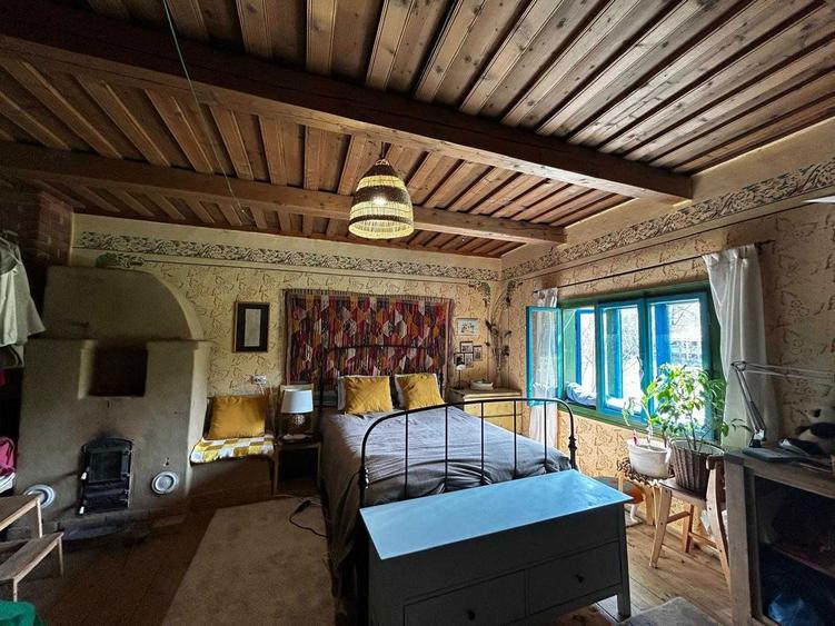 Casa maramureseana lemn si gradina 3000mp in frumosul sat Breb - 12