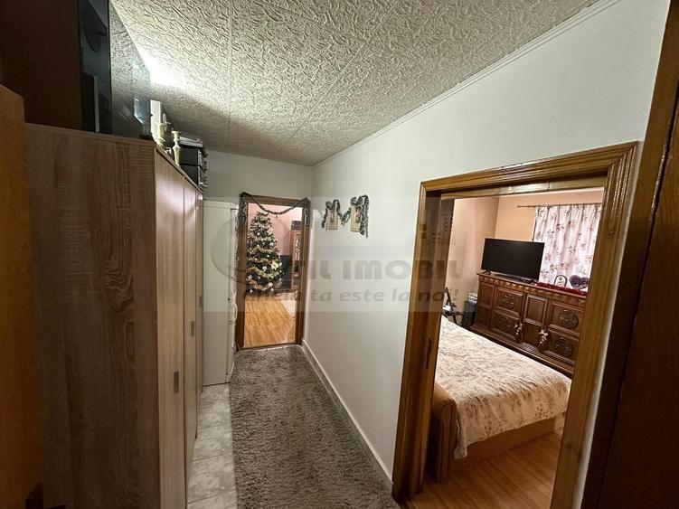 Apartament cu 4 camere/Spatiu birouri/ Cabinet - Nicolina 155.000 € - 4