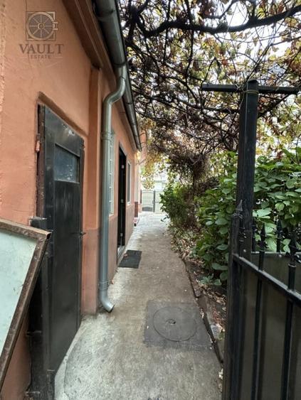 Casa cu 5 camere + curte proprie –  la 3 minute de metrou Piata Muncii - 4