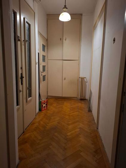 Inchiriez apartament 2 camere central piata 700 - 2