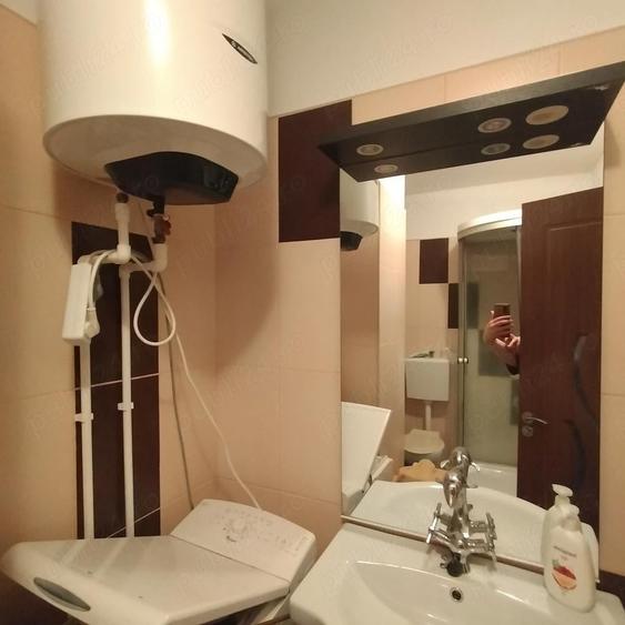 Vand apartament 2 camere decomandat et 1 - 3