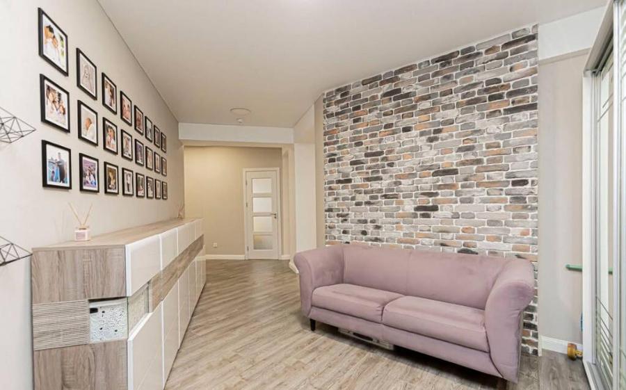 Apartament cu 3 camere de vanzare in zona Tractorul - 4