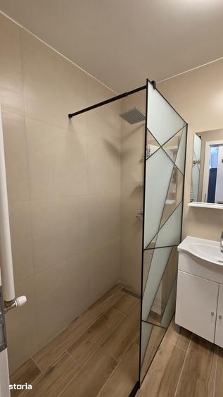 Apartament cu 2 camere în Apărătorii Patriei