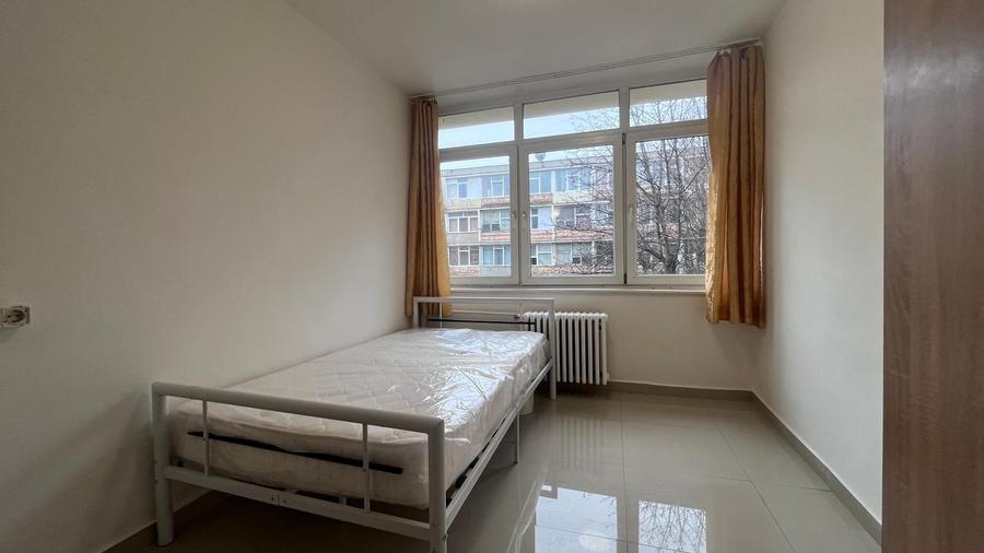 Camera De Camin Etajul 2 - Str. Aleea Constructorilor - zona Tractorul - 3