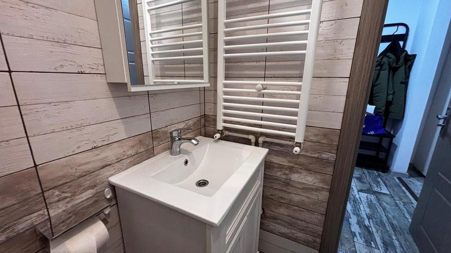 Studio mobilat si utilat de lux - 8