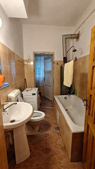 Apartament 2 camere cartierul Lucacesti, ora? Moinesti, jude?ul Bacau. - 3