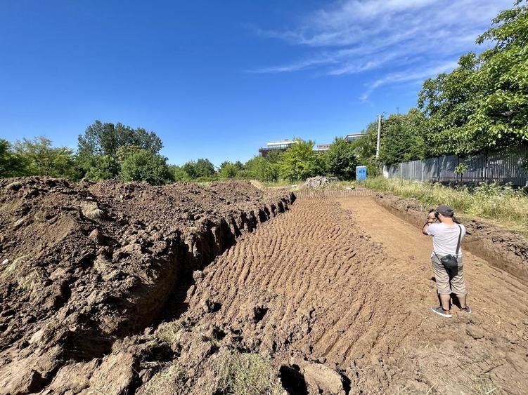 Teren 6000 mp pozitie deosebita lacul Baneasa adancime 140 m - 11