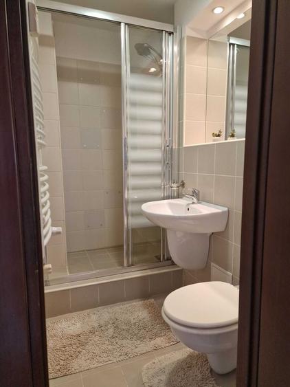 Apartament cu 4 camere decomandat în Decebal