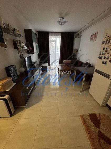 Apartament de 2 camere, semidecomandat, in zona Iris