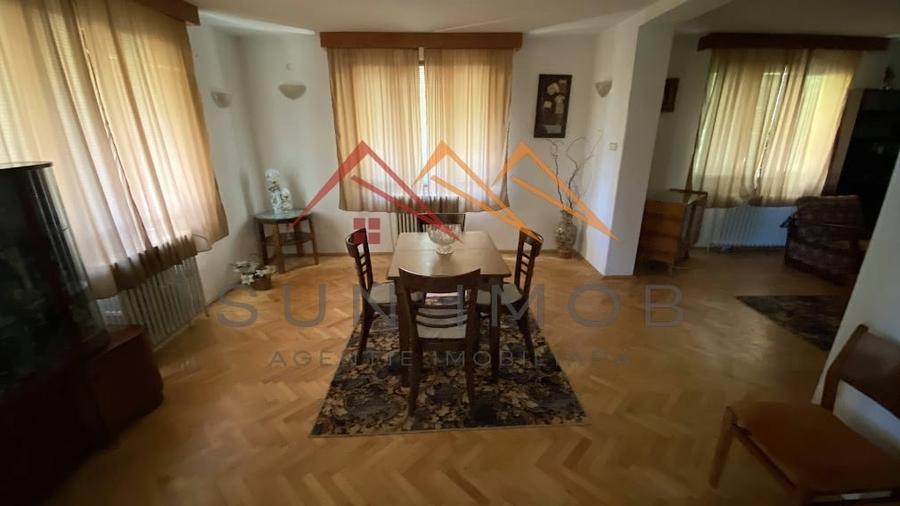 Vila de vanzare, teren 3100 mp, 7 camere, 6 grupuri sanitare, 3 CT, an 1997 - 11