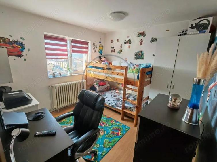 Apartament 3 camere Elegant | Zona HAN | Etaj 10 | Luminos | Mobilat complet - 2