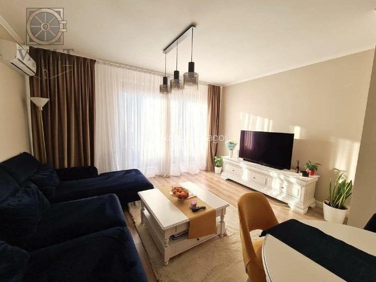 Apartament 3 camere- parcare si boxa-Titan