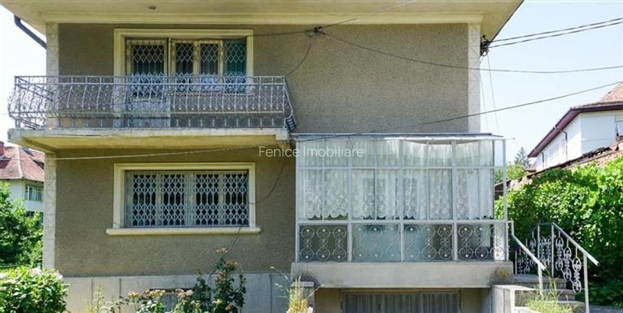 Casă cu 8 camere în Copou Casă cu 8 camere în Copou