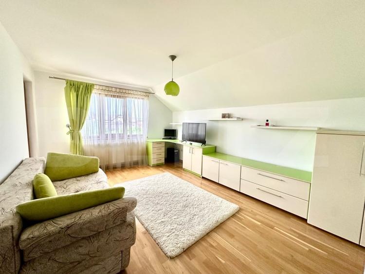 Casa individuala de vanzare - 3 dormitoare, garaj, subsol generos,terasa - 11