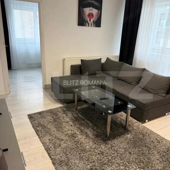 Apartament 3 camere, parcare, zona Vivo