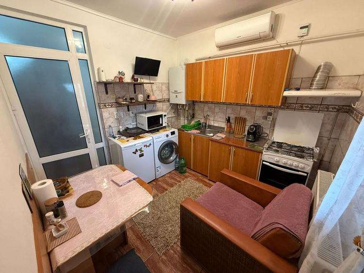 Garsoniera de vanzare, etaj 1 in vila, centrala gaz - 8