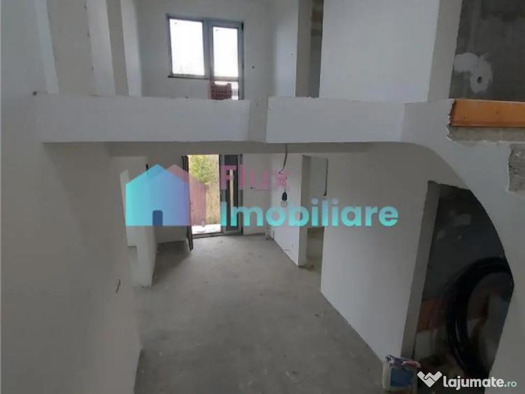 Casa cu 8450 mp teren in Solca - 14